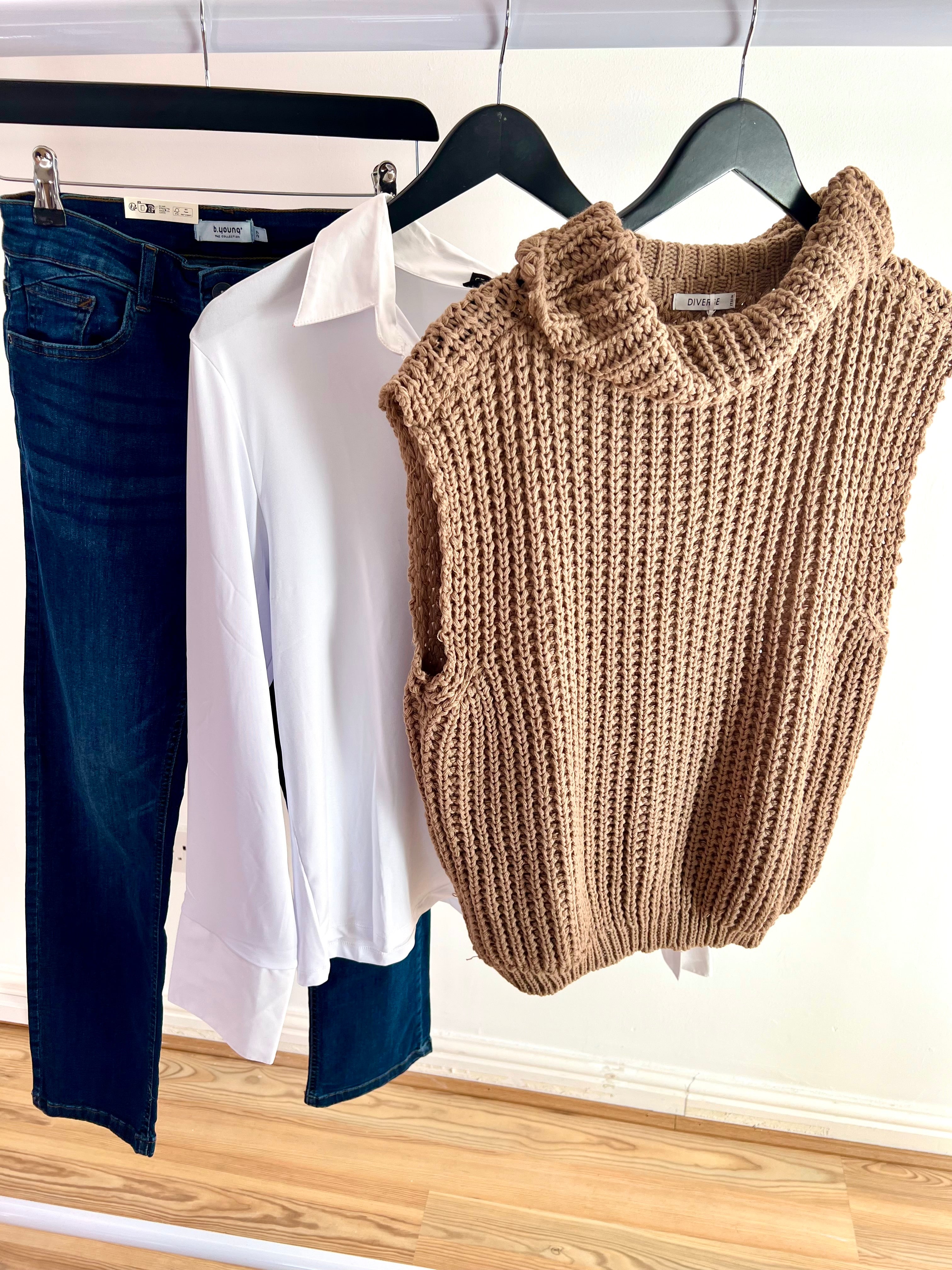 Chunky Knit Sleeveless Jumper