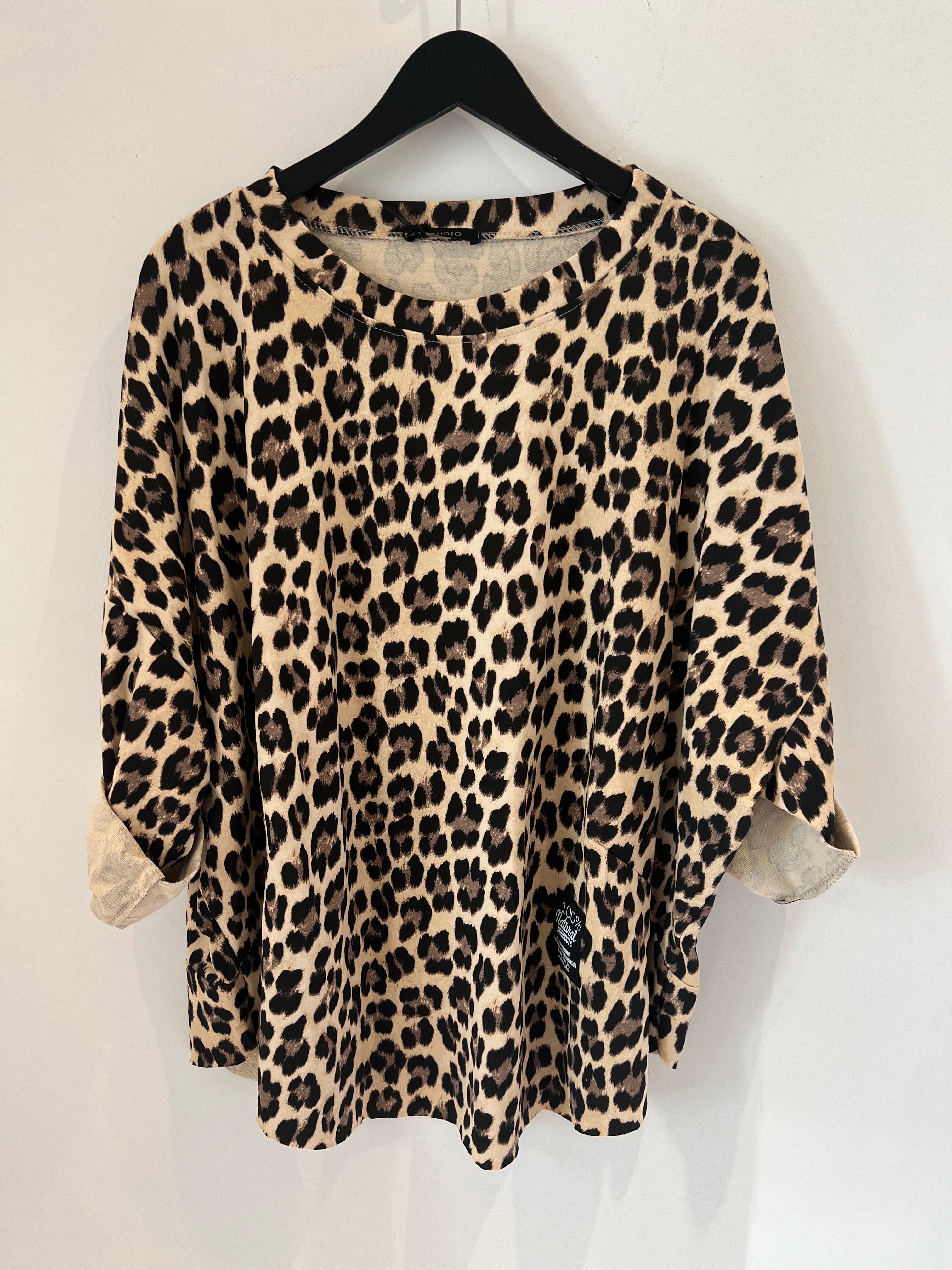 Leopard Sweatshirt